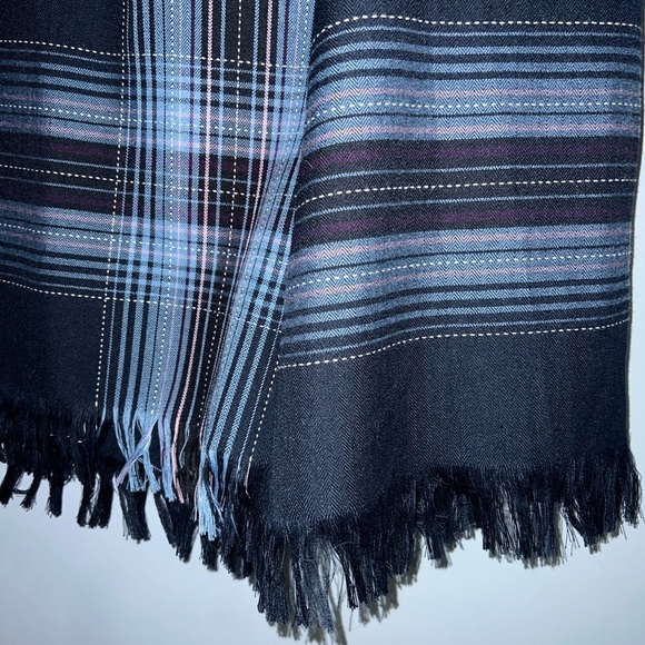 Sag harbor fringe wrapped skirt - Picture 3 of 6